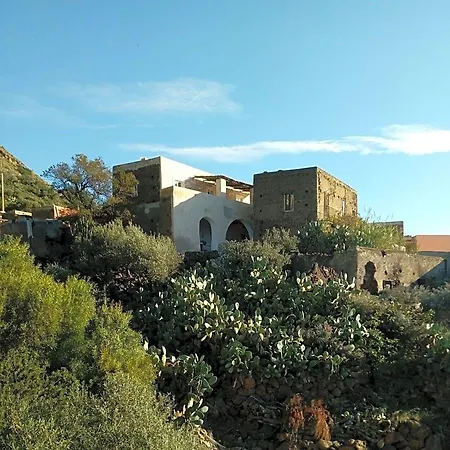 Panzió Casa 3 Archi Alicudi
