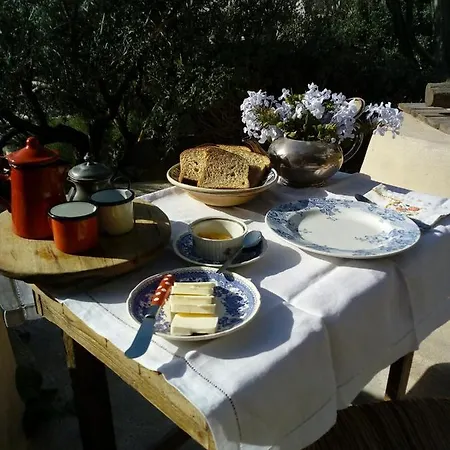 Casa 3 Archi 4* Alicudi